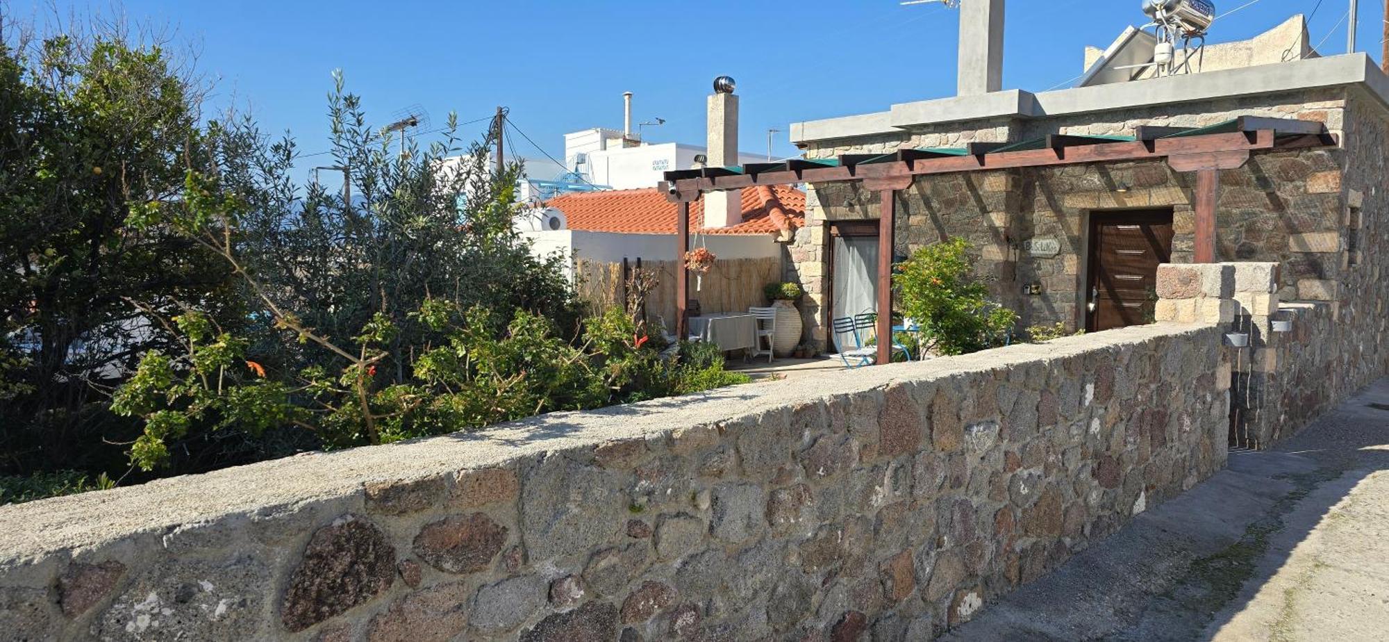 Vila BaSiLiKoS Perdika  Exteriér fotografie